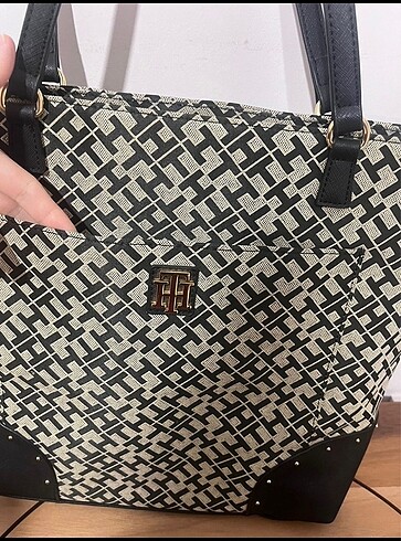 Beden Tomy Hilfiger çanta orijinaldir