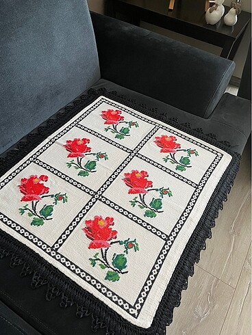 Kanaviçe örtü