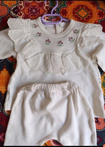 Beyaz Uzun Kollu Bebek Kıyafet Takımı - Görsel 3