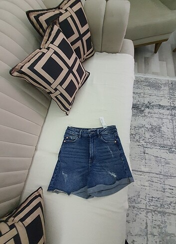 Stradivarius jean şort