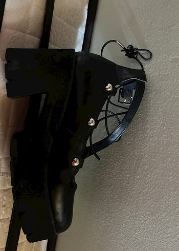 Tokalı Siyah Platform Topuklu Gotik Kadın Ayakkabı - Görsel 3