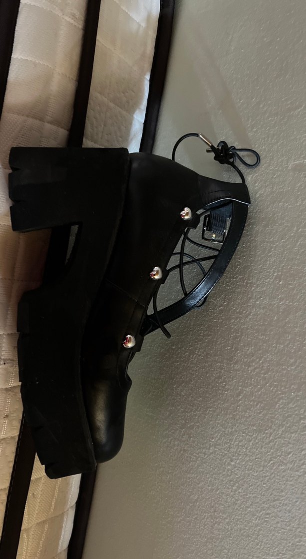 Tokalı Siyah Platform Topuklu Gotik Kadın Ayakkabı - Görsel 3