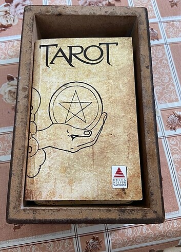 Tarot 