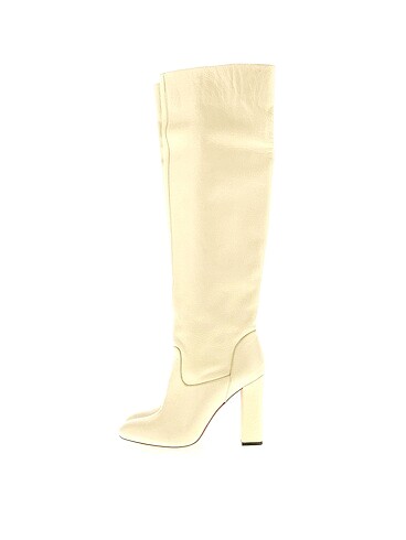Christian Louboutin Çizme %70 İndirimli.