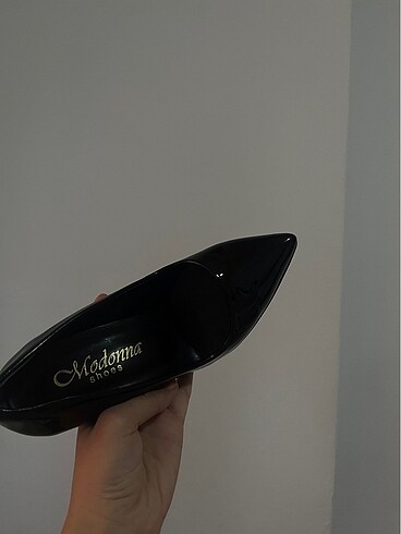 Madonna stiletto