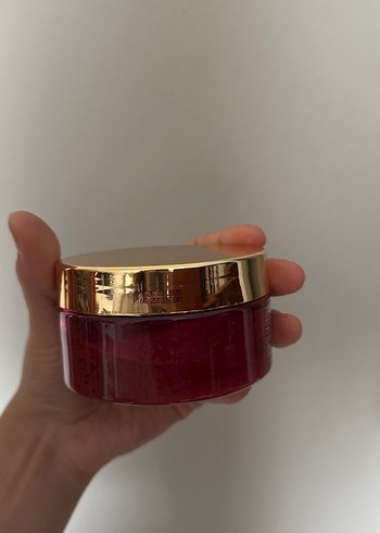 Yves Rocher Laventin Ceviz Kabuklu Vücut Peelingi