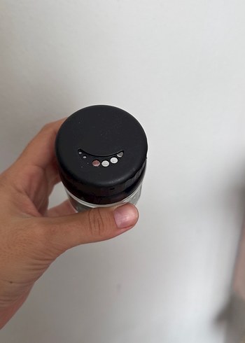 Siyah Kapaklı tuzluk - Görsel 2