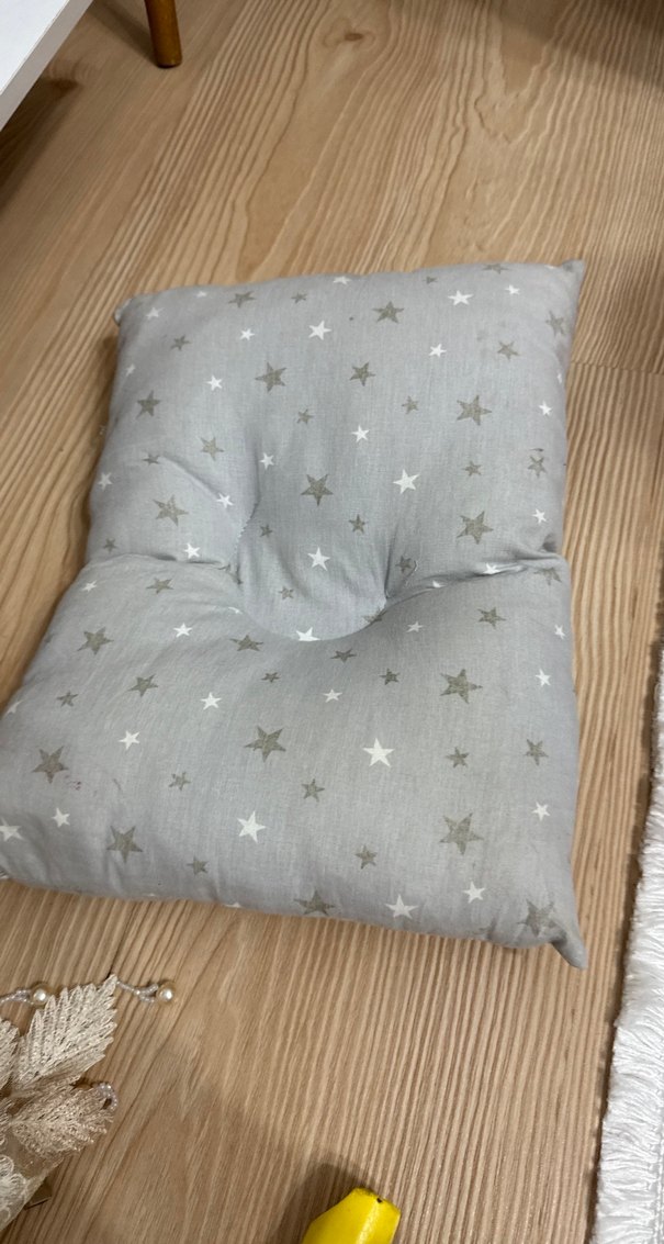 Gri Yıldız Desenli Keten Bebek Yastığı - Görsel 2