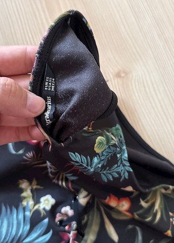 Kız Çocuk Desenli Düğmeli Kolsuz Üst - Görsel 2