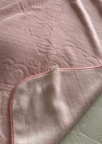 Pembe Desenli Çocuk Battaniyesi - Görsel 3