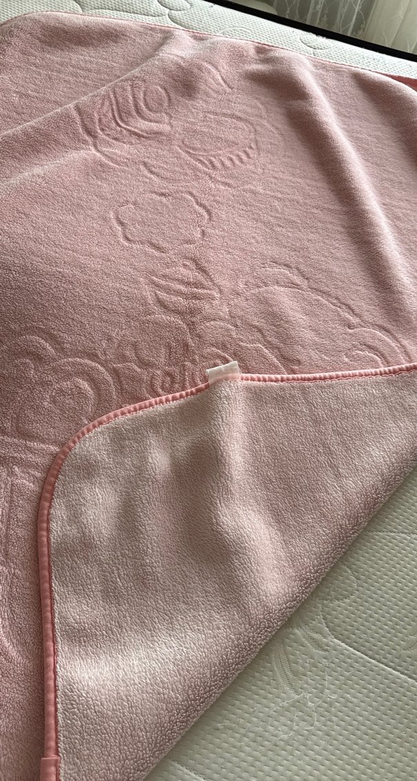 Pembe Desenli Çocuk Battaniyesi - Görsel 3