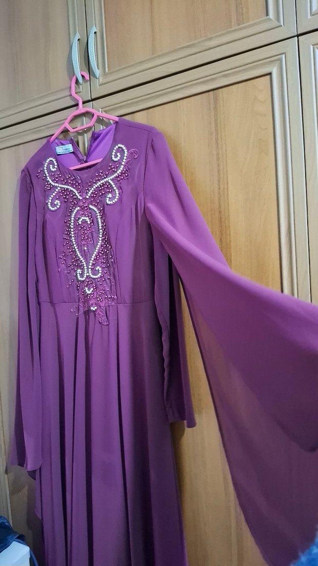 İşlemeli Uzun Mor Kadın Abiye Elbise - Görsel 3