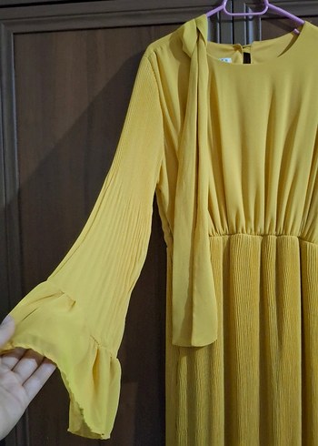 Pilise Detaylı Uzun Sarı Elbise - Görsel 4