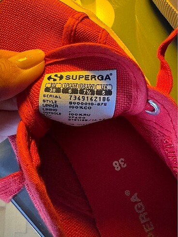 38 Beden kırmızı Renk Superga sneaker 38 çok iyi durumda