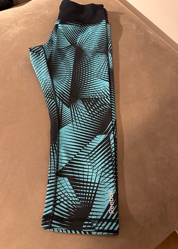 Reebok Mavi Siyah Desenli Kısa Tayt - S beden