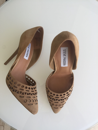 Krem rengi stiletto