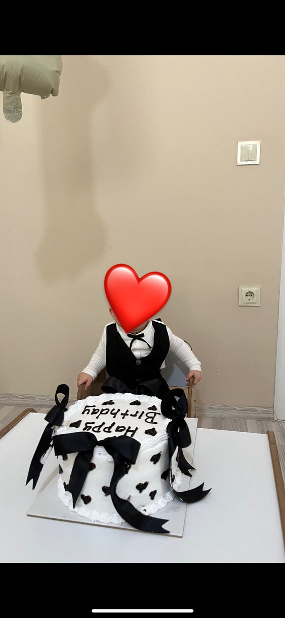 Erkek bebek Beyaz Siyah Fiyonklu Doğum Günü kıyafeti ve Bebek - Görsel 2