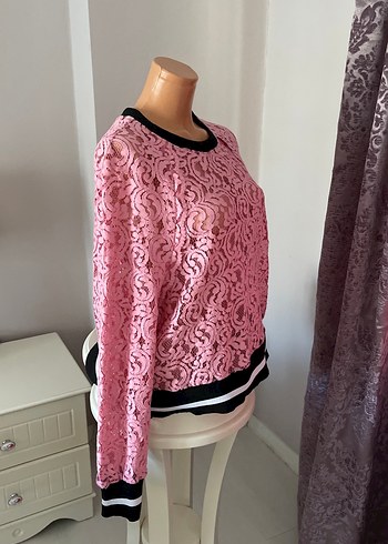 Zara Dantel Detaylı Pembe Uzun Kollu Bluz