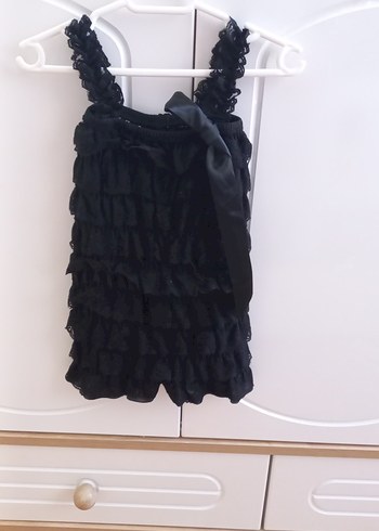 Kız Çocuk Siyah Fırfırlı Strappy Üst