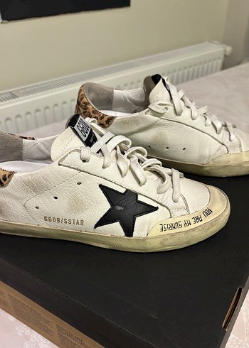 Golden Goose Deluxe 36
