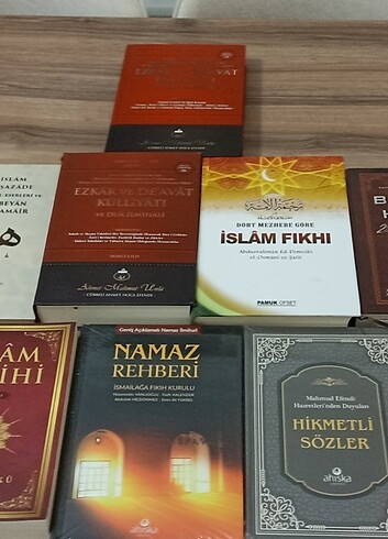 Dini kitap 