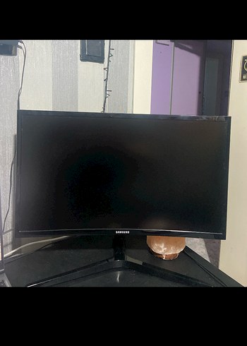 Samsung 24 inç Samsung curved ekran monitör