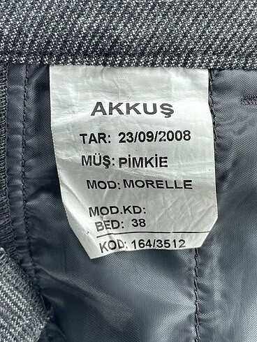 38 Beden gri Renk Diğer Kumaş Pantolon %70 İndirimli.