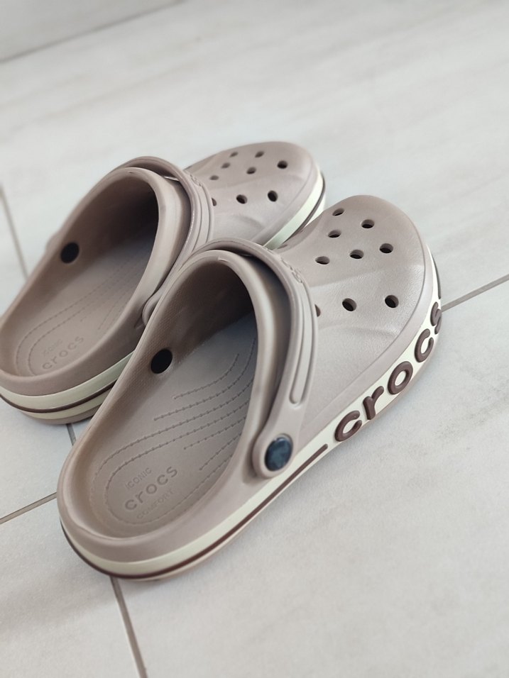 Crosh marka terlik topuklu, tokalı. - Görsel 3