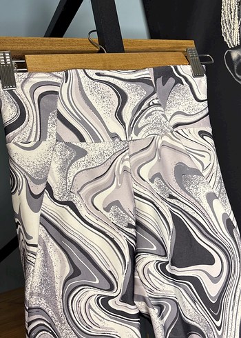 Gri Bej Tie-Dye Desenli Kadın Tayt - Görsel 2