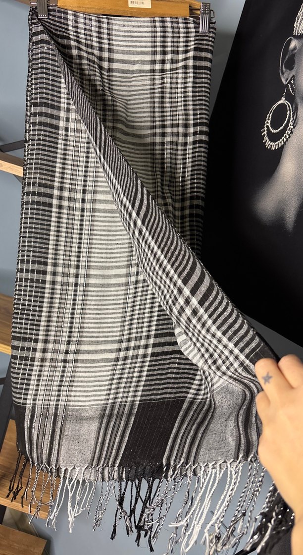 Kadın Pilili  Gri Şal - Görsel 5