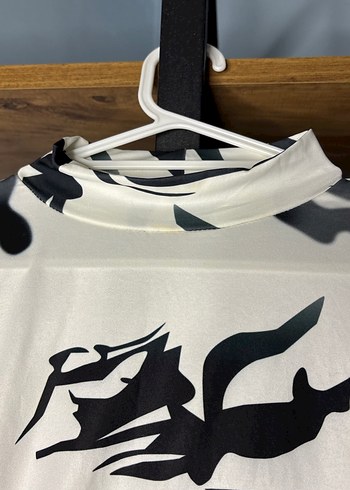 Uzun Kollu Baskılı Beyaz Bluz - Görsel 4