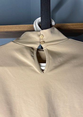 Bej Süet Yüksek Yakalı Kadın Bluz - Görsel 6