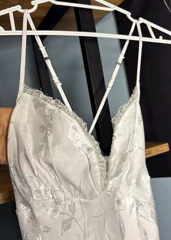 Beyaz Askılı mini Gecelik - Görsel 3