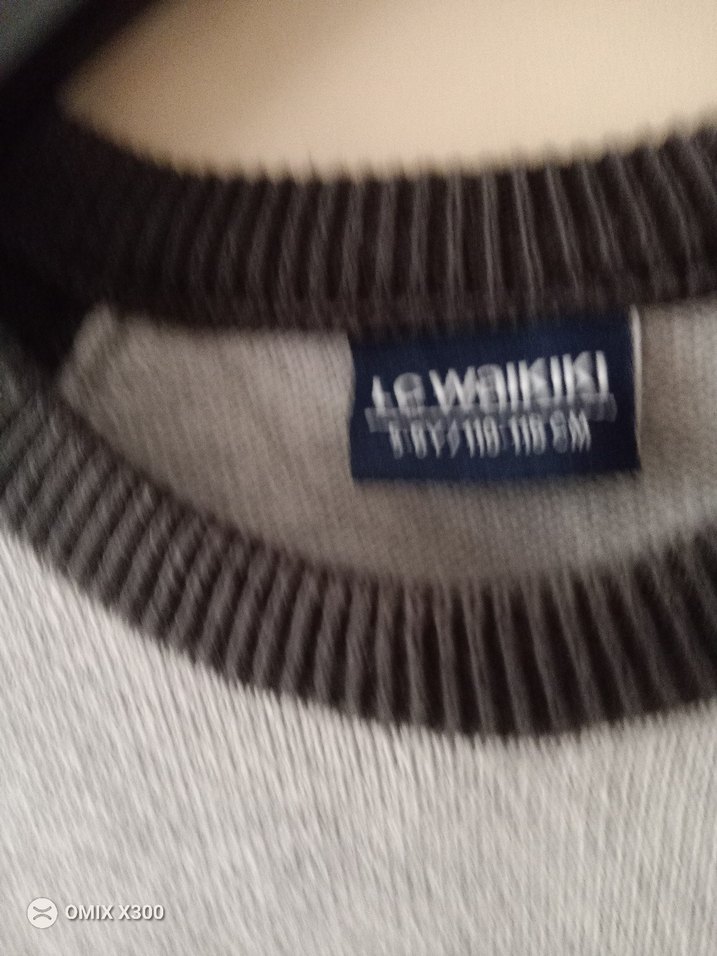 Erkek Çocuk Gri Triko Kazak - Görsel 2