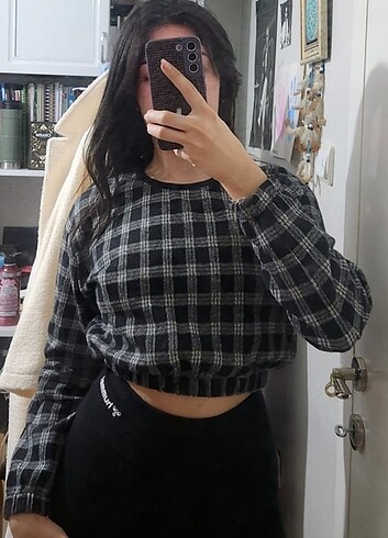 l Beden Kareli siyah beyaz crop