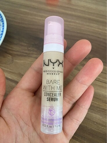 NYX Nux bare with me concellar serum 02