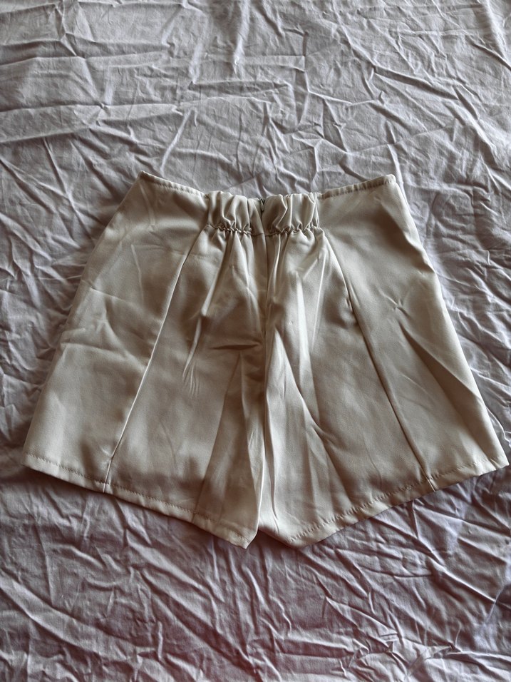 Bej Kısa  Şort Etek - Görsel 3