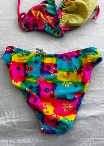 Renkli Çiçek Desenli Mini Bikini Takımı - Görsel 5