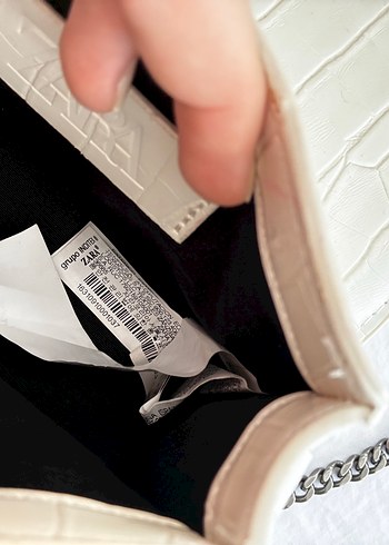 Zincir Detaylı Beyaz Deri Kadın Çanta - Görsel 7