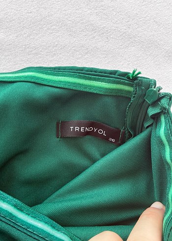 Yeşil Drapeli Tek Omuz Midi Elbise - Görsel 3