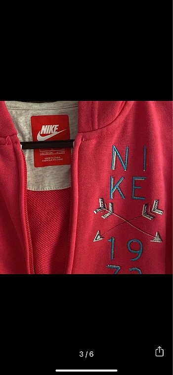 Nike üst