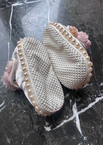 Pembe Nakışlı Fırfırlı Kız Çocuk Özel Ayakkabı - Görsel 2