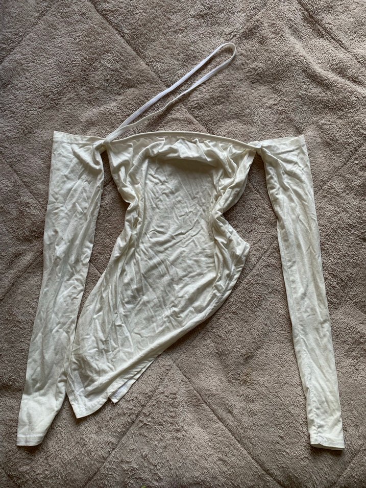 Beyaz Drapeli Uzun Kollu Straplez Bluz - Görsel 2