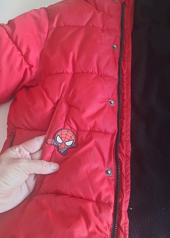5 Yaş Beden kırmızı Renk Kapüşonlu Kırmızı Erkek Çocuk Montu