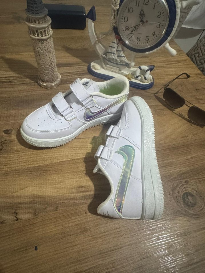 Nike Beyaz Erkek Çocuk Spor Ayakkabı Velcro - Görsel 2