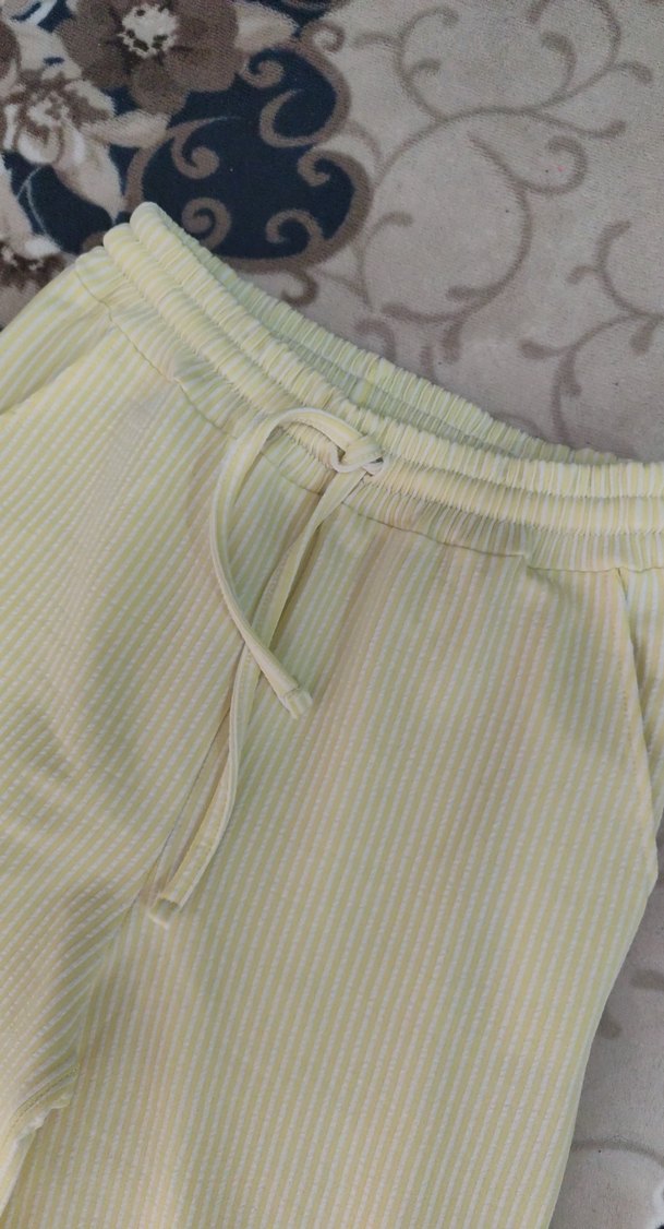 Sarı Piliseli Rahat Kesim Kadın Kumaş Pantolon - Görsel 2