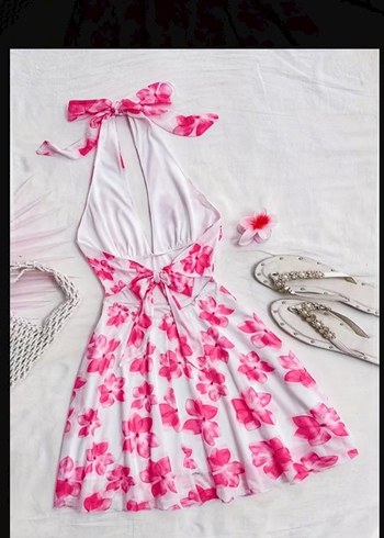 pembe çiçekli elbise - Görsel 3