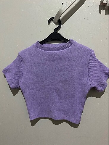 Lila crop tişört