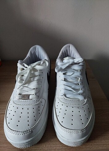 37 Beden Nike spor ayakkabı 