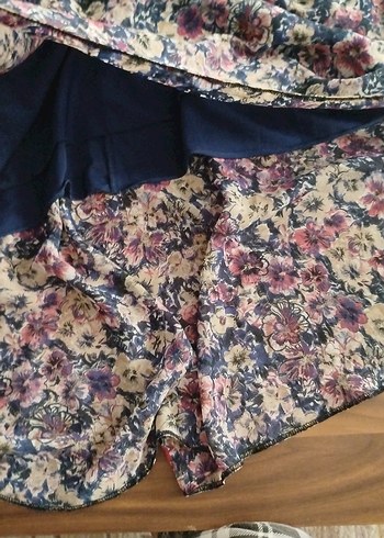 Çiçek Desenli önü kısa arkası uzun etek - Görsel 4